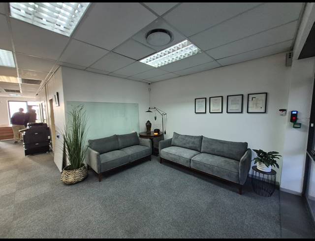 177M² OFFICE FOR SALE IN LITTLE FALLS